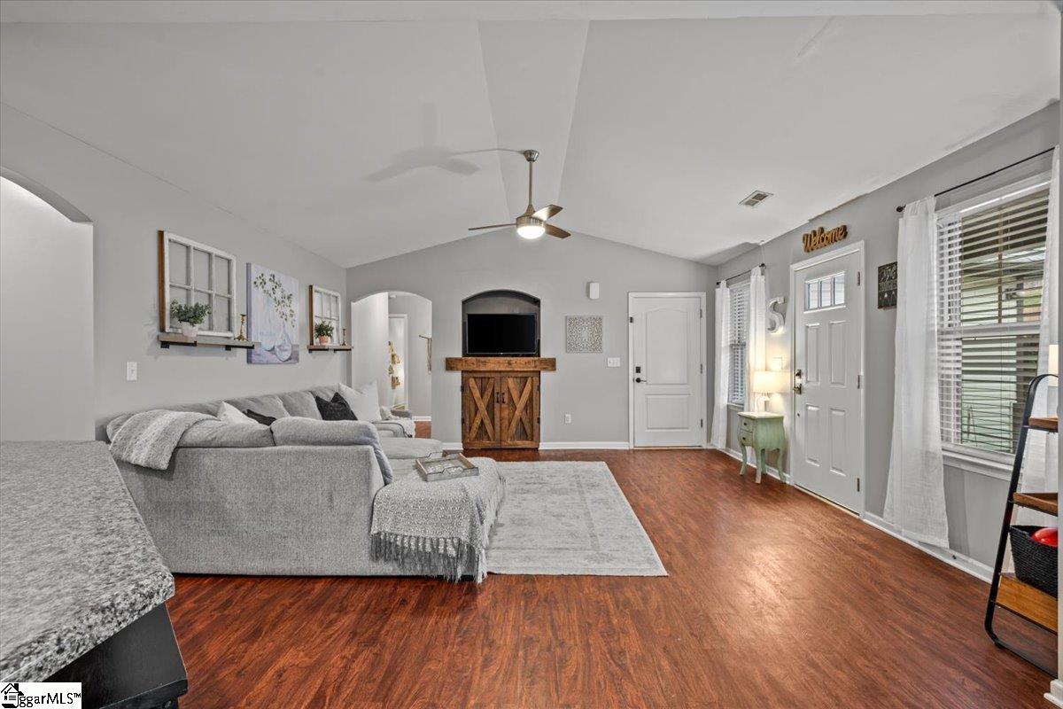 155 Autumn Hill Road Greer, SC 29651 - Photo 8 of 35 Gallery Image 8