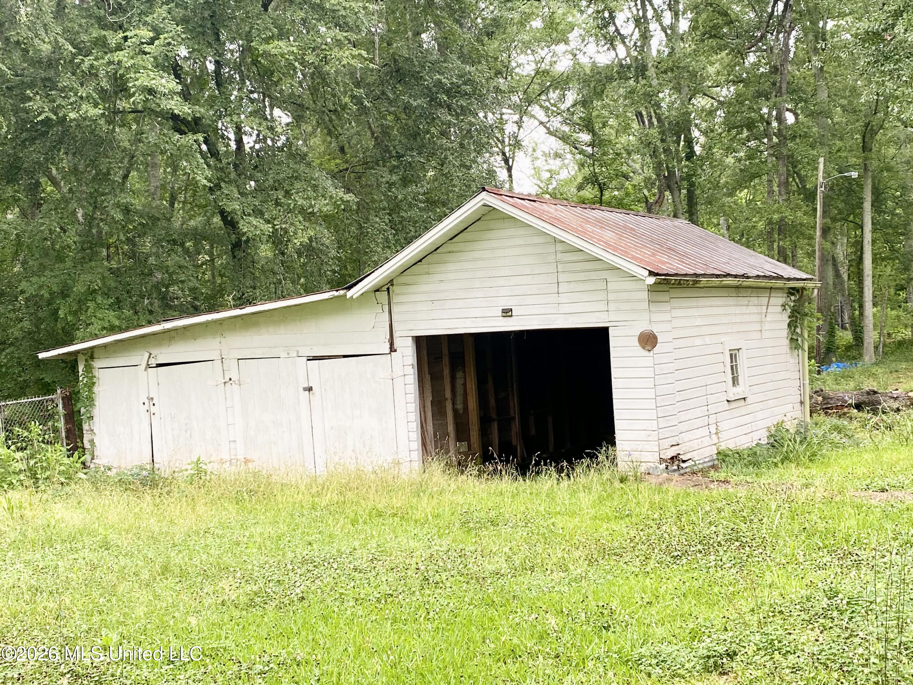 348 South Ext Street Hazlehurst, MS 39083 - Photo 24 of 24 IMG_5858
