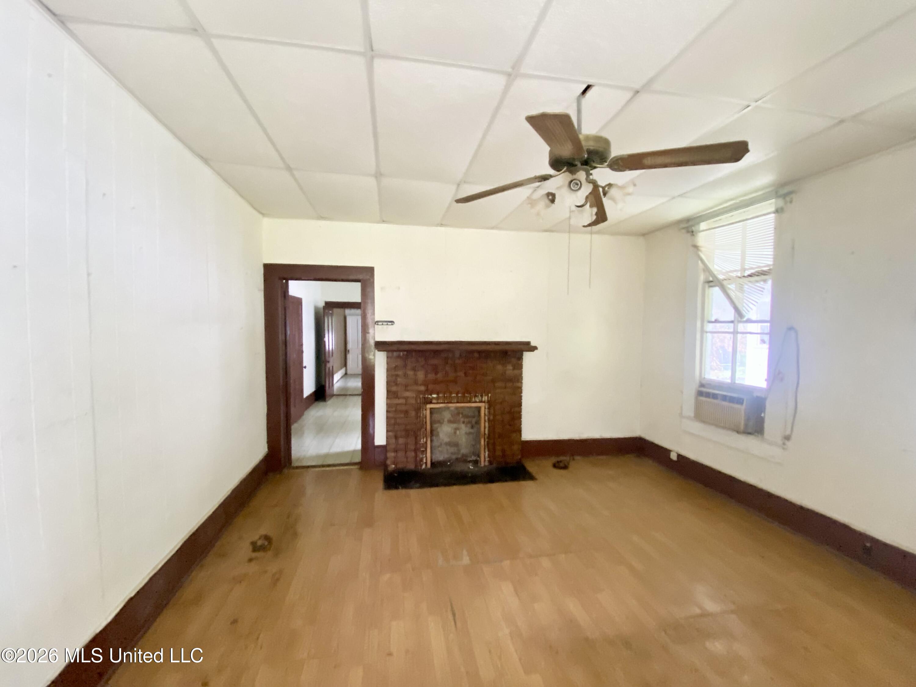 348 South Ext Street Hazlehurst, MS 39083 - Photo 5 of 24 IMG_5853