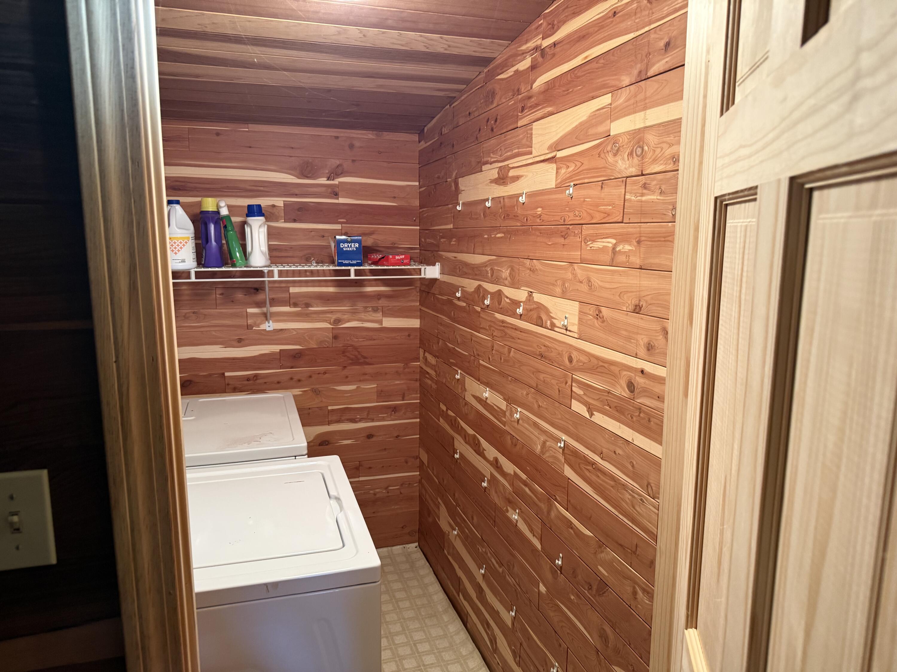 83 Willow Street Augusta, ME 04330 - Photo 10 of 26 IMG_4078