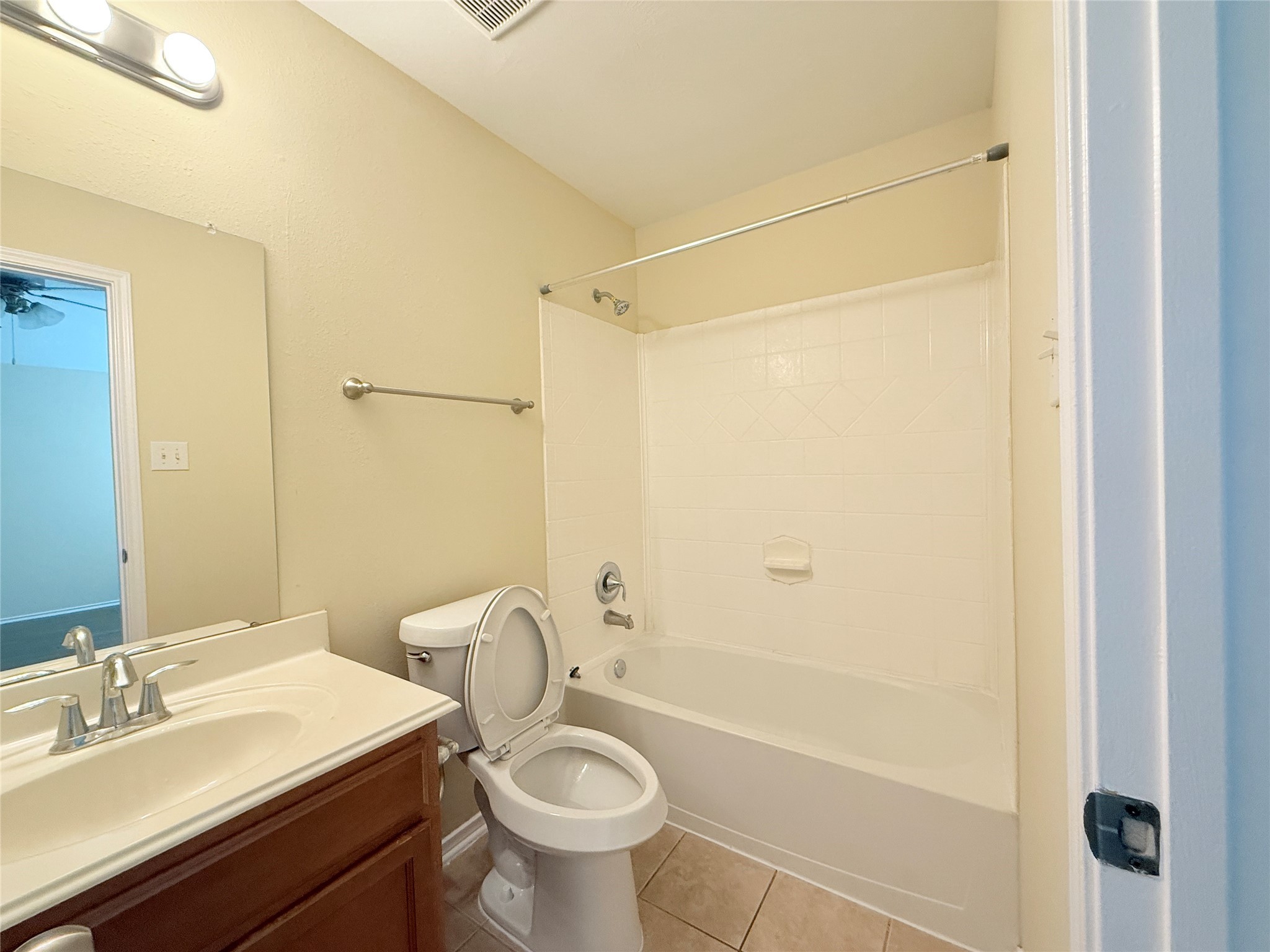 14430 Hamilton Grove Lane Houston, TX 77047 - Photo 13 of 23