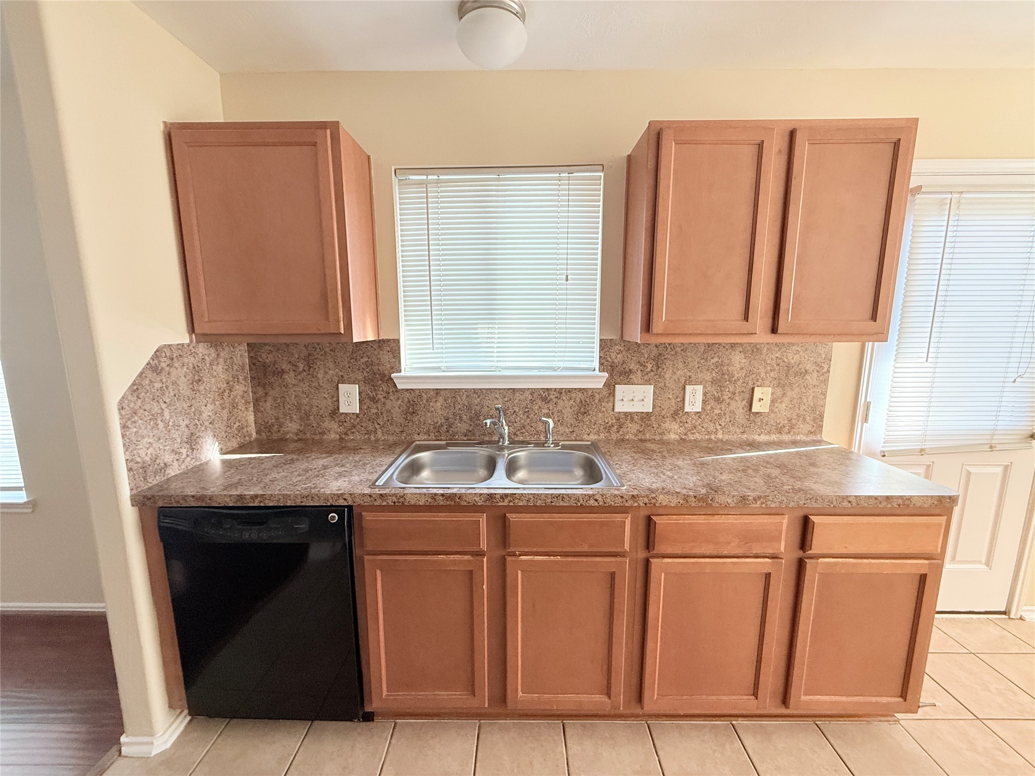 14430 Hamilton Grove Lane Houston, TX 77047 - Photo 9 of 23