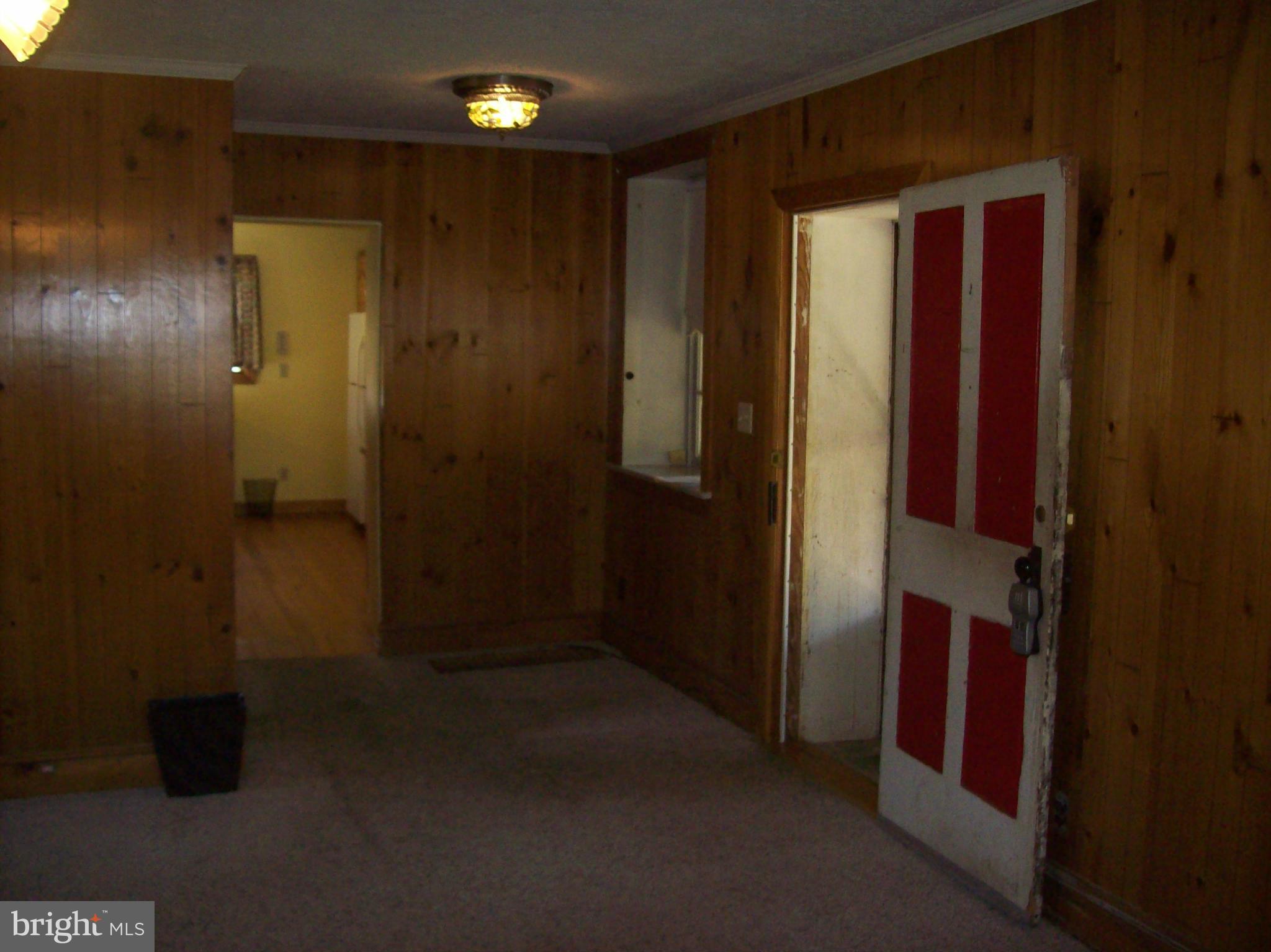 431 Wenschoff Road Fairfield, PA 17320 - Photo 13 of 18 Living Room