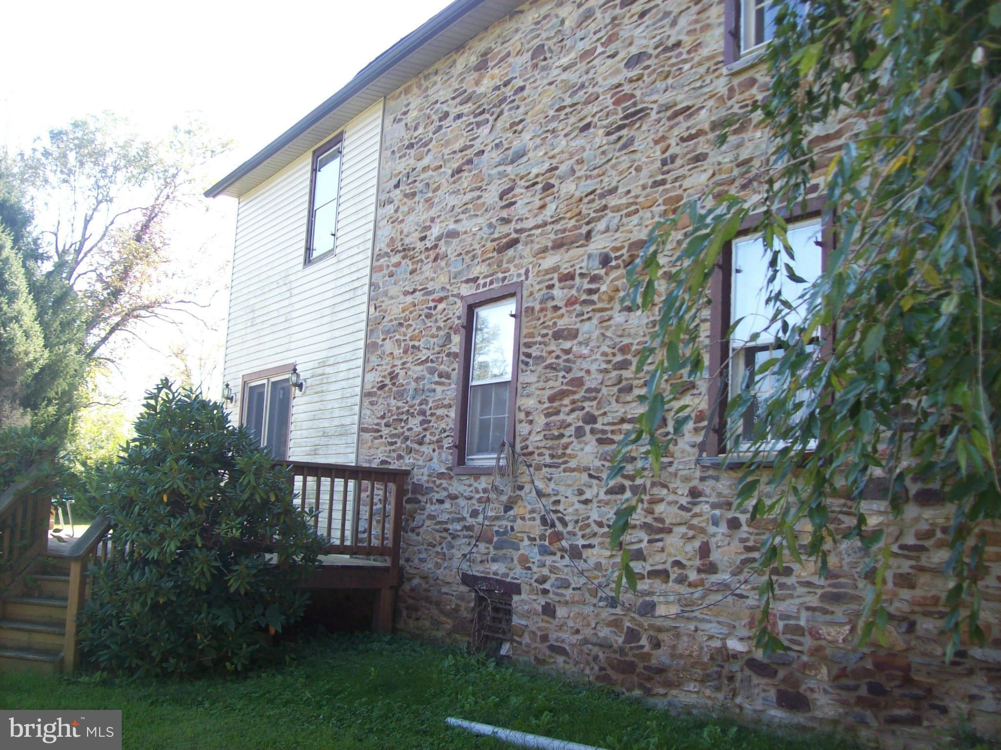 431 Wenschoff Road Fairfield, PA 17320 - Photo 10 of 18 Exterior (Rear)