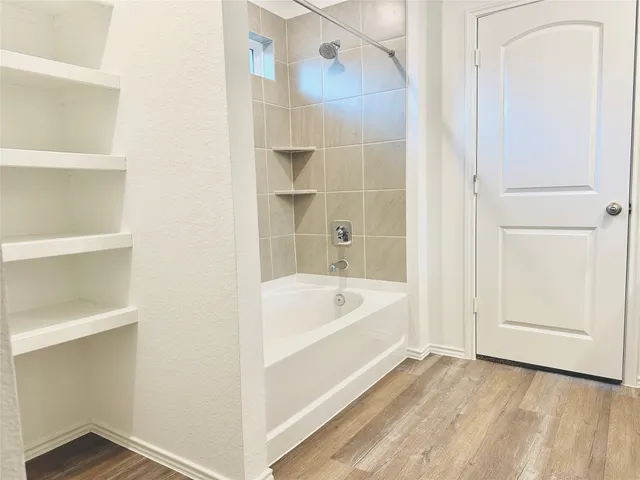 $2,100 | 6059 Canyon Dawn Drive, Spring, TX 77373