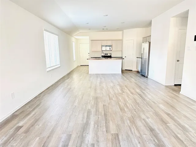 $2,100 | 6059 Canyon Dawn Drive, Spring, TX 77373