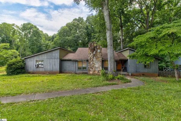 $274,900 | 500 Oakwood Estates Drive, Anderson, SC 29621