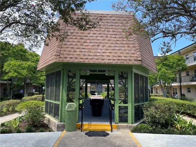 $1,325 | 2700 Whitney Place, Unit 730, Metairie, LA 70002