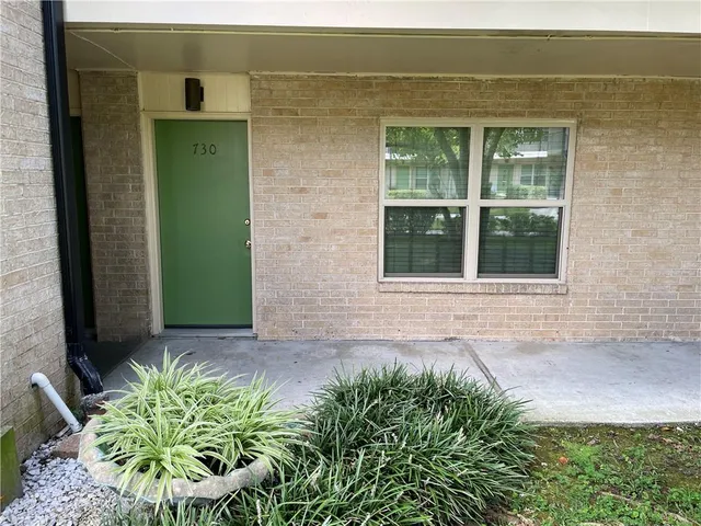 $1,325 | 2700 Whitney Place, Unit 730, Metairie, LA 70002