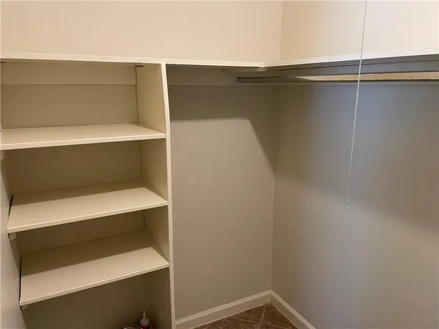 $1,325 | 2700 Whitney Place, Unit 730, Metairie, LA 70002