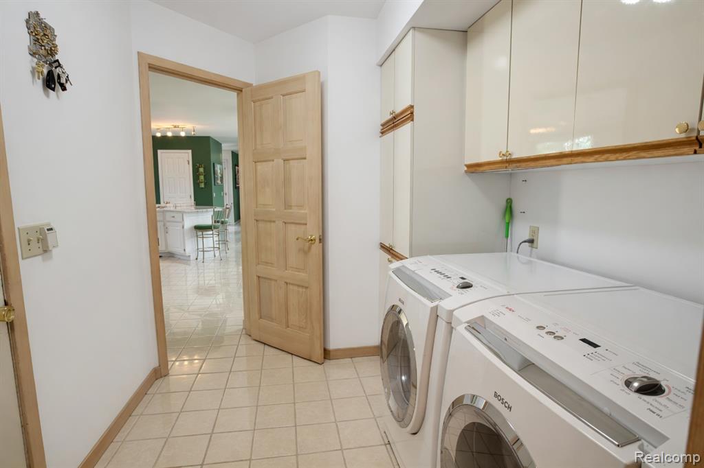 1305 Kings Pointe Road Grand Blanc, MI 48439 - Photo 29 of 71 Gallery Image 29