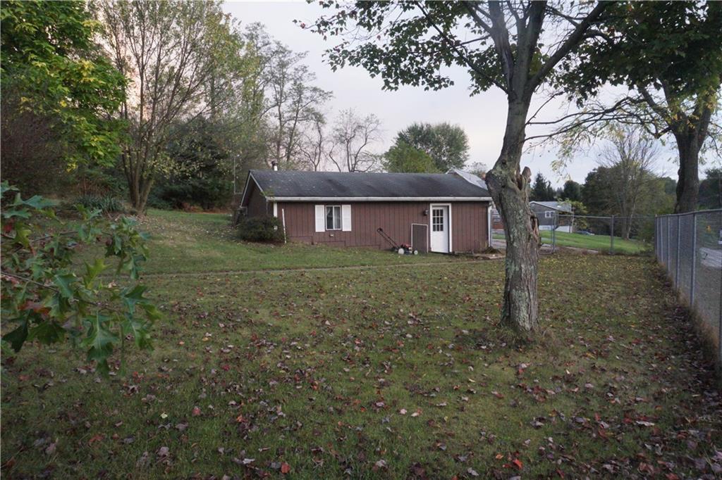 320 Sawmill Road Greensburg, PA 15601 - Photo 20 of 25 Side view of garage