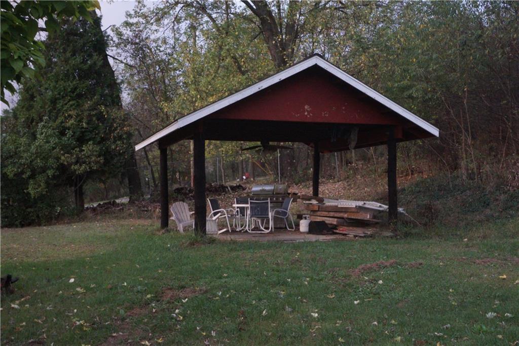 320 Sawmill Road Greensburg, PA 15601 - Photo 22 of 25 Pavilion area