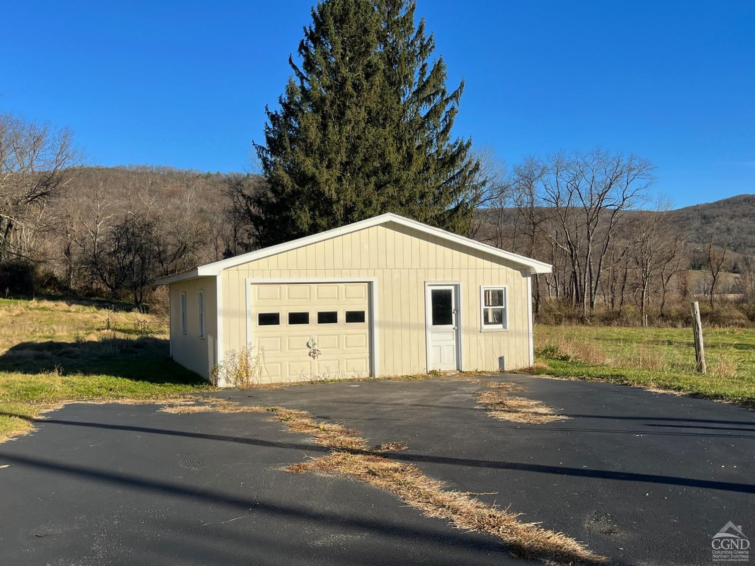 96 Old Post Road, Unit 4 Millerton, NY 12546 - Photo 2 of 25 Photo 2