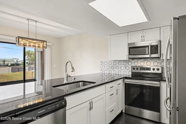 $1,600 | 1011 Clearmont Street Northeast, Unit 1022, Palm Bay, FL 32905