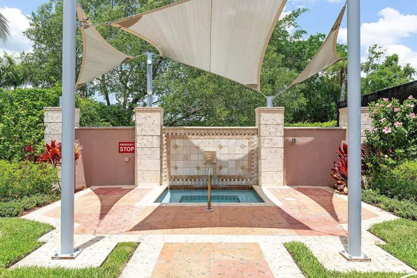 a view of a outdoor space