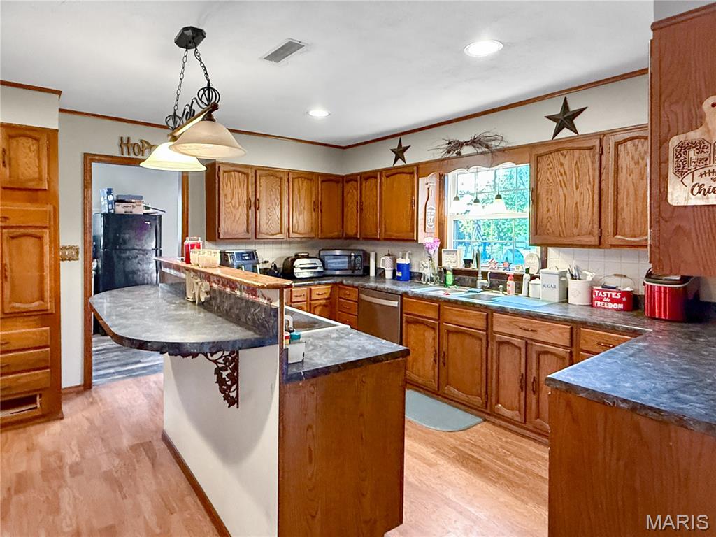 402 West Main Street Shelbyville, MO 63469 - Photo 4 of 27