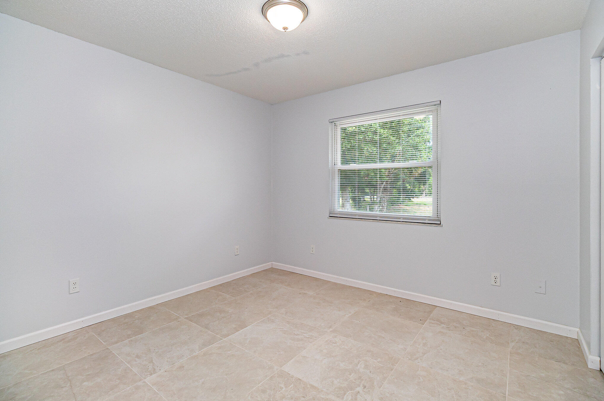 971 Gulfport Road Southeast Palm Bay, FL 32909 - Photo 15 of 23 021_i77a2169-edit