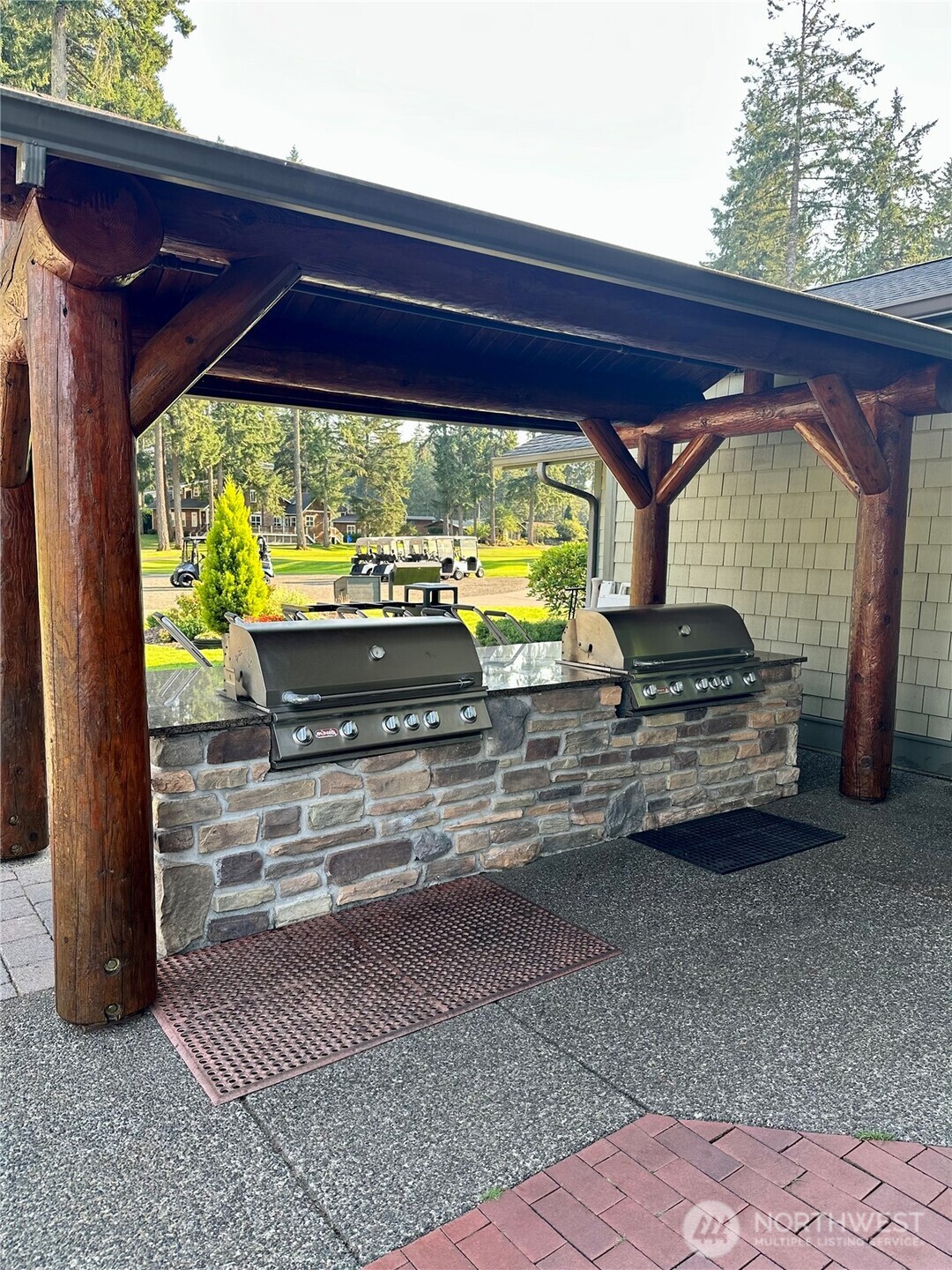 700 East Vine Maple Lane Union, WA 98592 - Photo 6 of 14 a front view of a house with garden