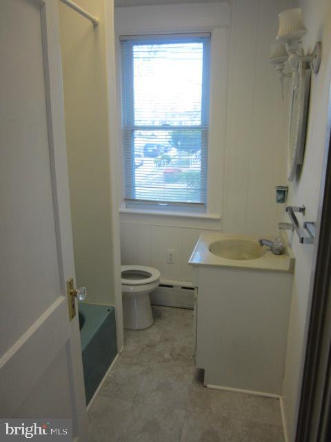 619 Baily Road Lansdowne, PA 19050 - Photo 17 of 21 Hall Bath