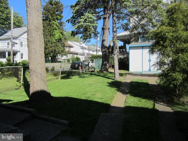 619 Baily Road Lansdowne, PA 19050 - Photo 3 of 21 Back Yard
