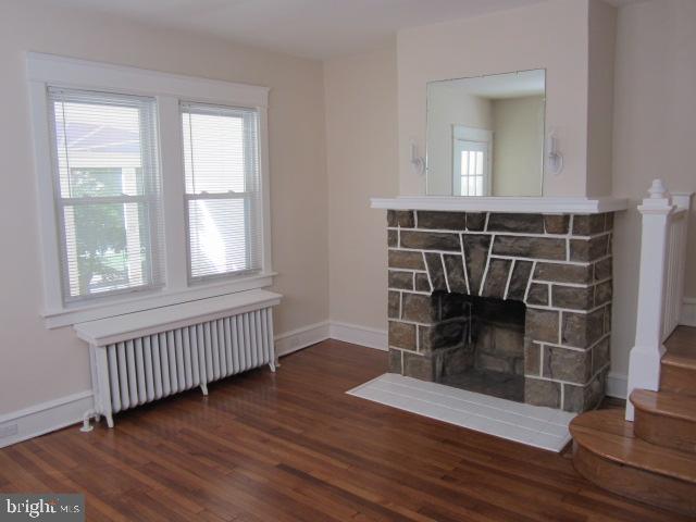 619 Baily Road Lansdowne, PA 19050 - Photo 5 of 21 Living Room