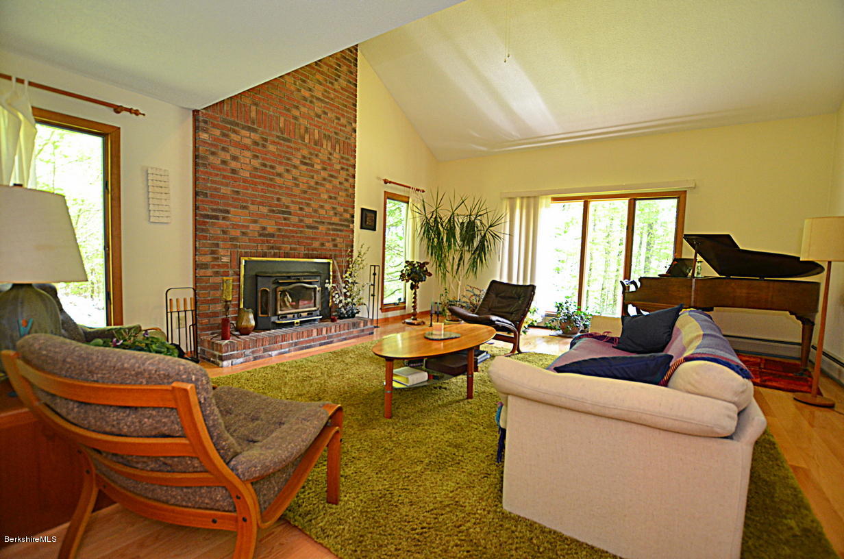 379 McNerney Road Becket, MA 01223 - Photo 5 of 37 Livingroom