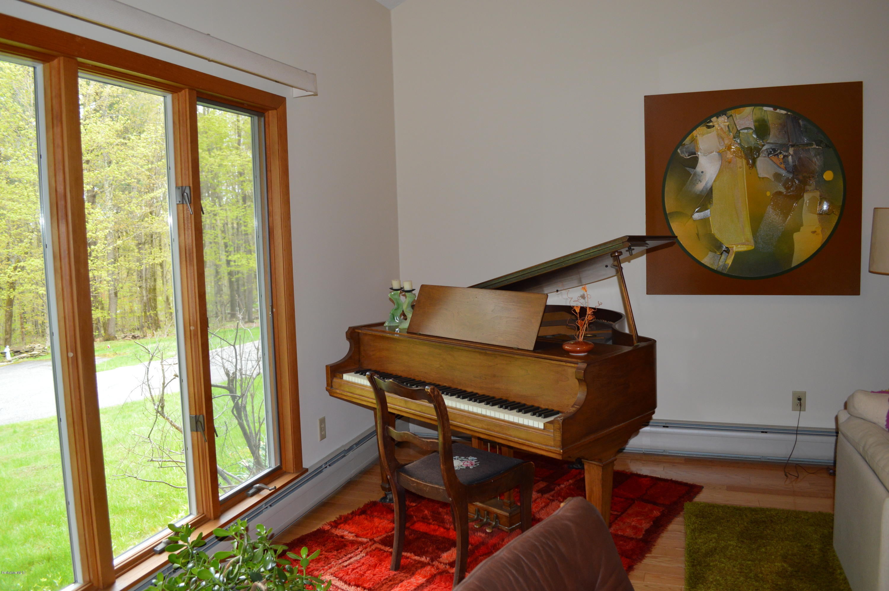 379 McNerney Road Becket, MA 01223 - Photo 7 of 37 Living room
