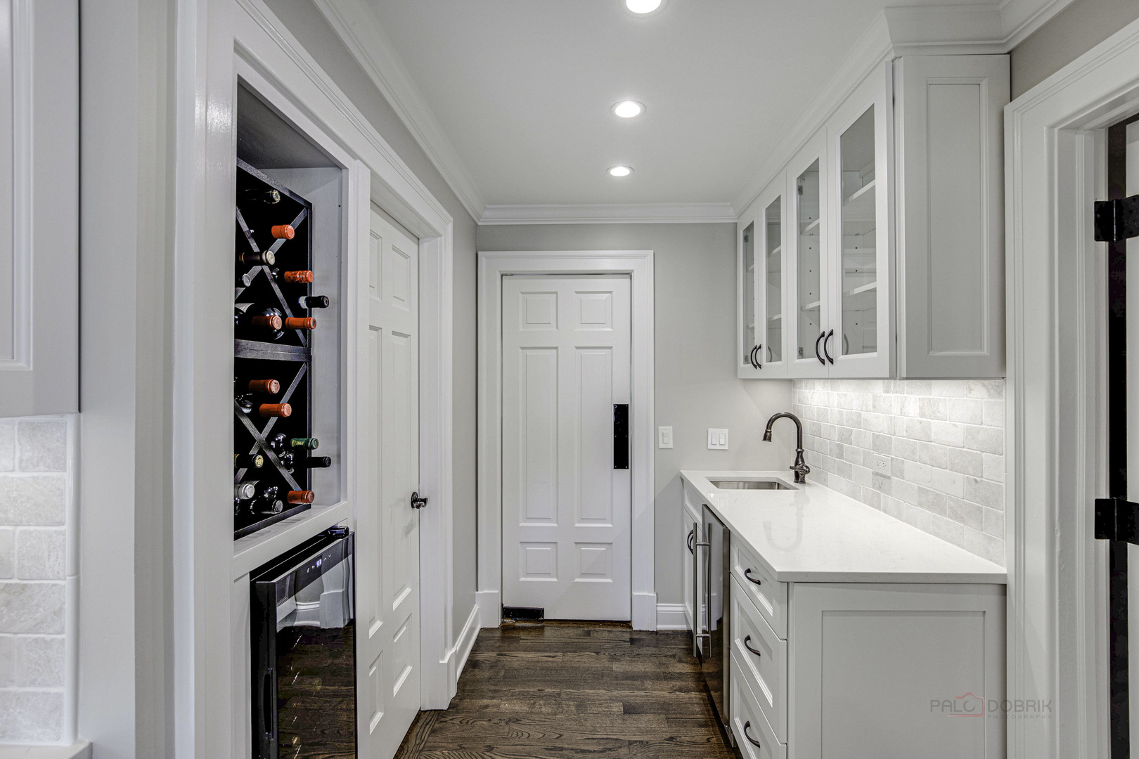 575 West Windsor Road Inverness, IL 60067 - Photo 11 of 54 a bathroom with a sink and a mirror