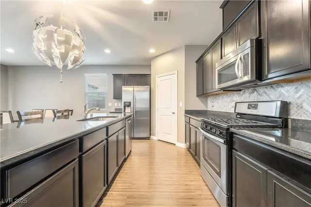 $2,500 | 8750 Cerrito Canyon Court, Las Vegas, NV 89148