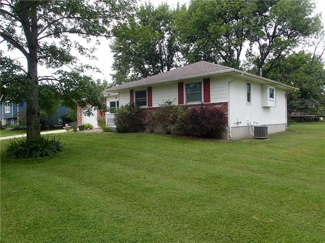 $225,000 | 406 North Missouri Street, Archie, MO 64725