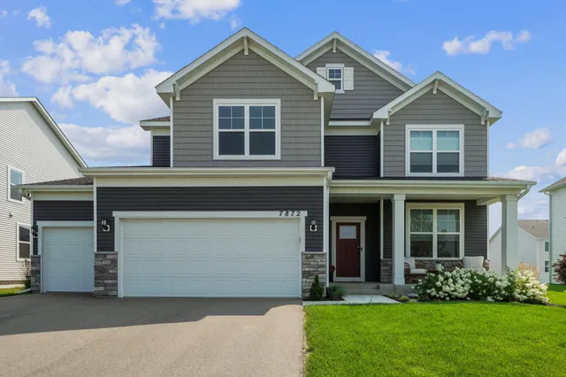 $729,900 | 7872 Jade Lane, Victoria, MN 55386