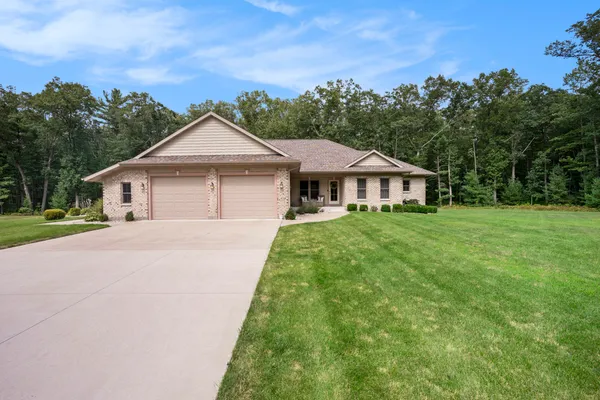 $899,900 | 5928 Heights Ravenna Road, Fruitport, MI 49415