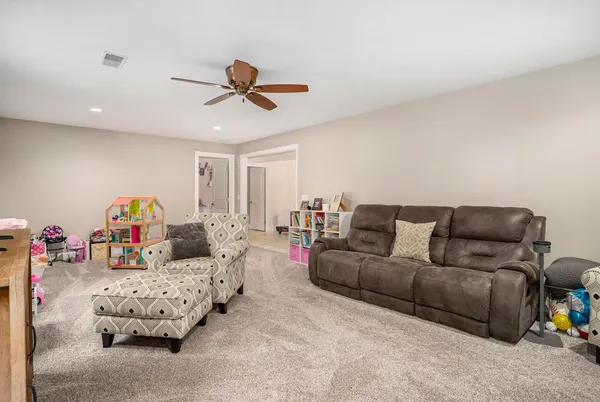 $899,900 | 5928 Heights Ravenna Road, Fruitport, MI 49415