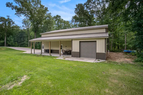 $899,900 | 5928 Heights Ravenna Road, Fruitport, MI 49415