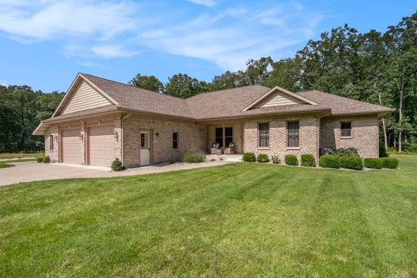 $899,900 | 5928 Heights Ravenna Road, Fruitport, MI 49415