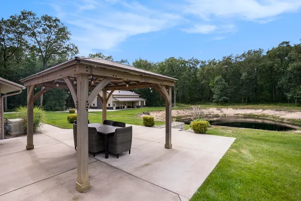 $899,900 | 5928 Heights Ravenna Road, Fruitport, MI 49415