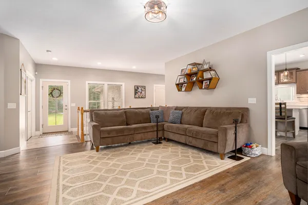 $899,900 | 5928 Heights Ravenna Road, Fruitport, MI 49415