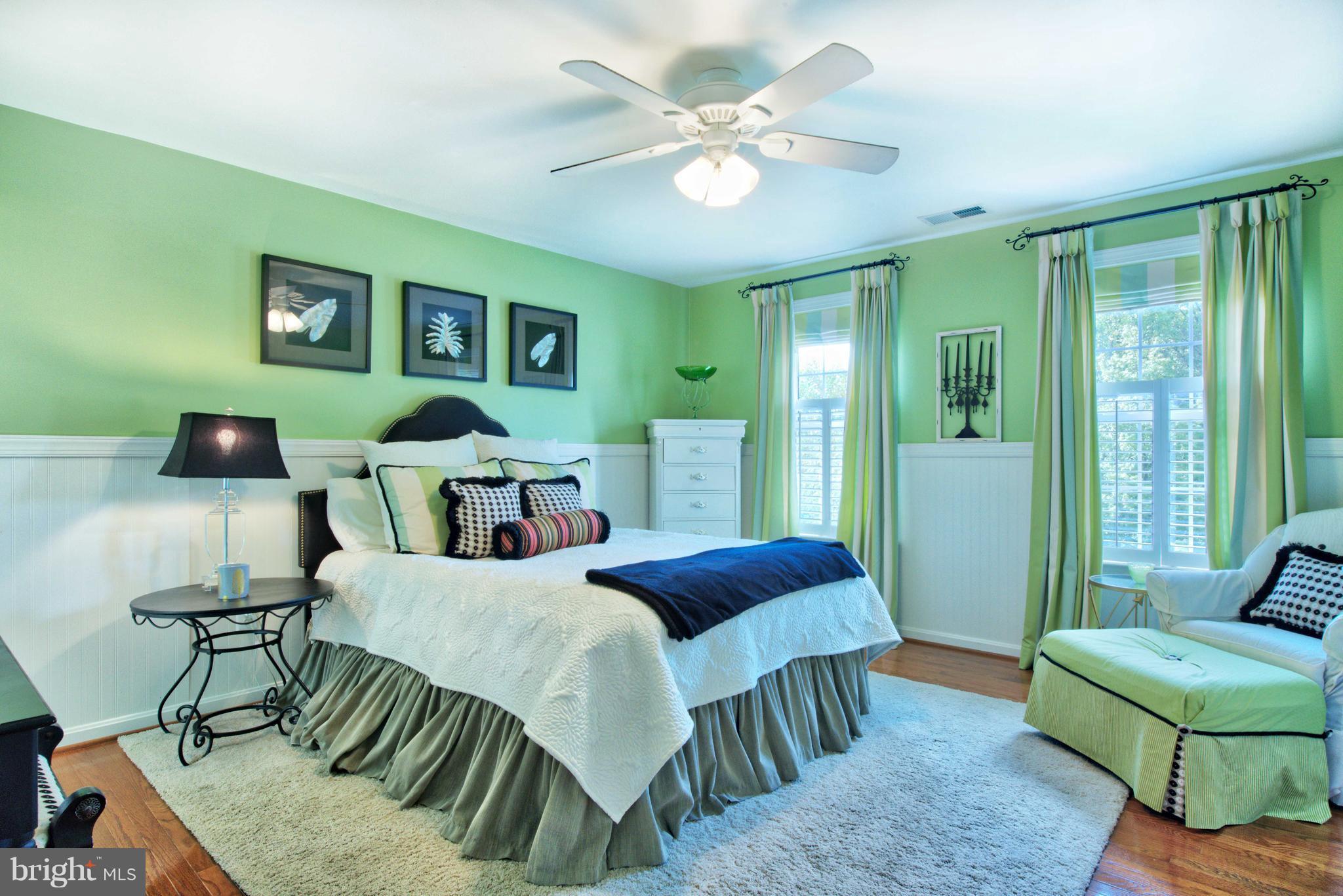 3509 Old Trail Road Edgewater, MD 21037 - Photo 25 of 30 3rd Bedroom also has HW floors and a full bathroom