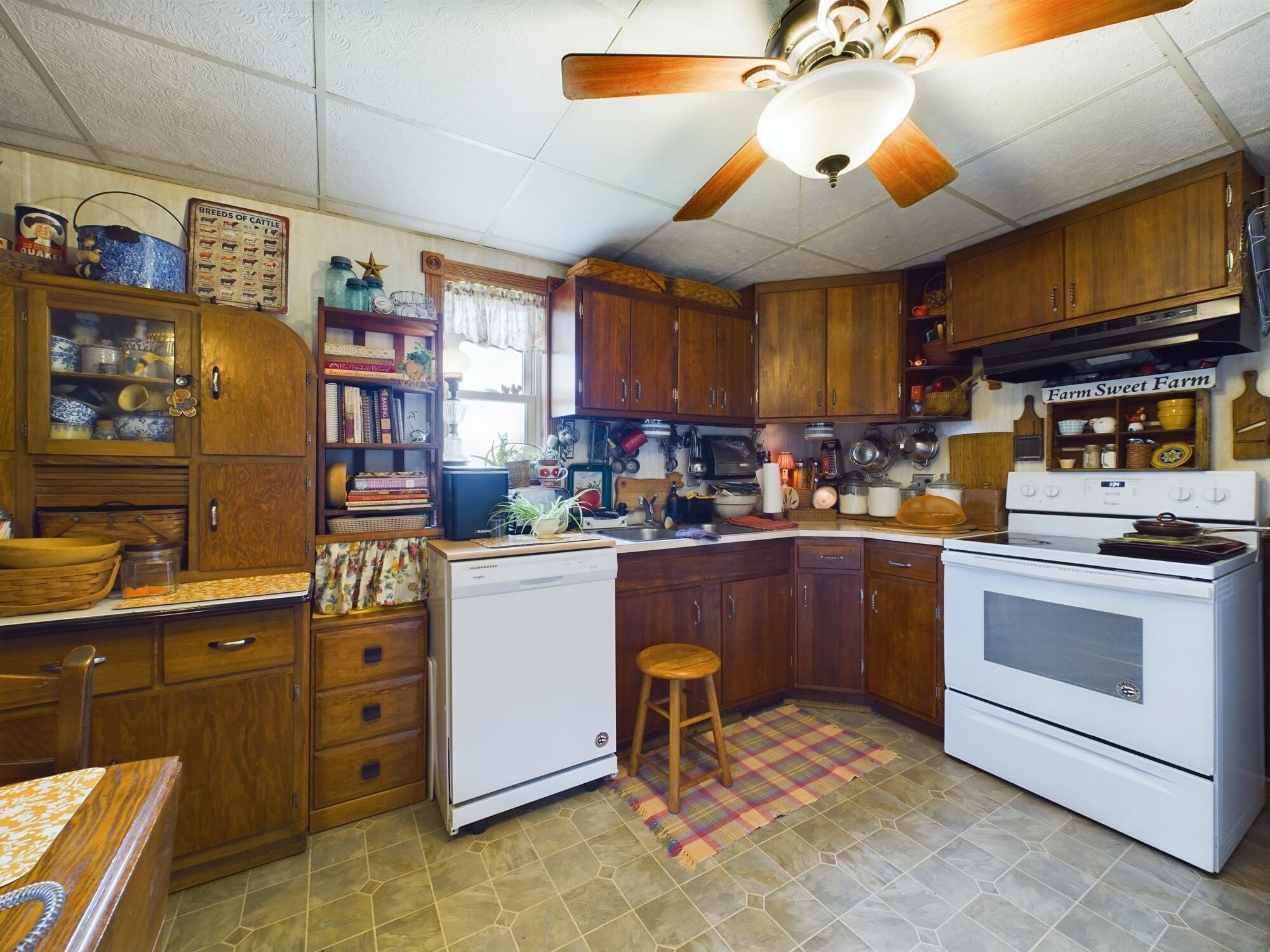 1924 Stephens Road New Madison, OH 45346 - Photo 7 of 37 Gallery Image 7