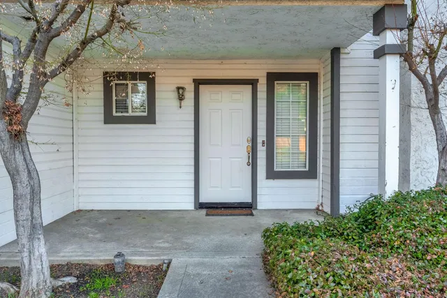 $415,000 | 8665 North Cedar Avenue, Unit 156, Fresno, CA 93720