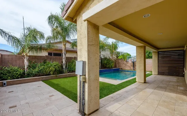 $2,895 | 1544 East Hummingbird Way, Gilbert, AZ 85297