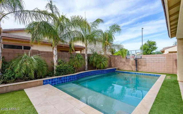 $2,895 | 1544 East Hummingbird Way, Gilbert, AZ 85297