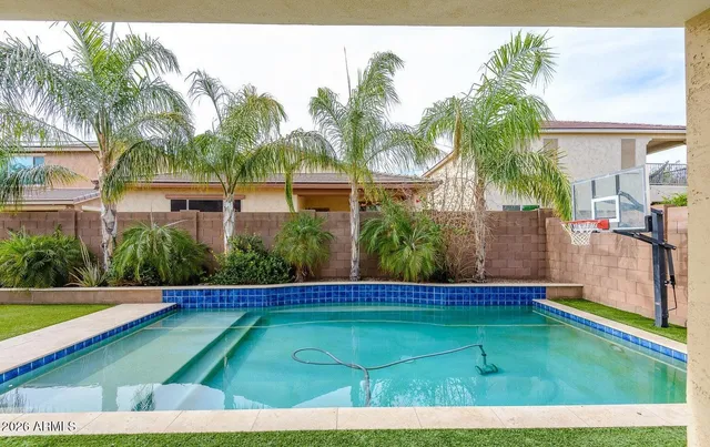 $2,895 | 1544 East Hummingbird Way, Gilbert, AZ 85297