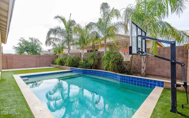 $2,895 | 1544 East Hummingbird Way, Gilbert, AZ 85297