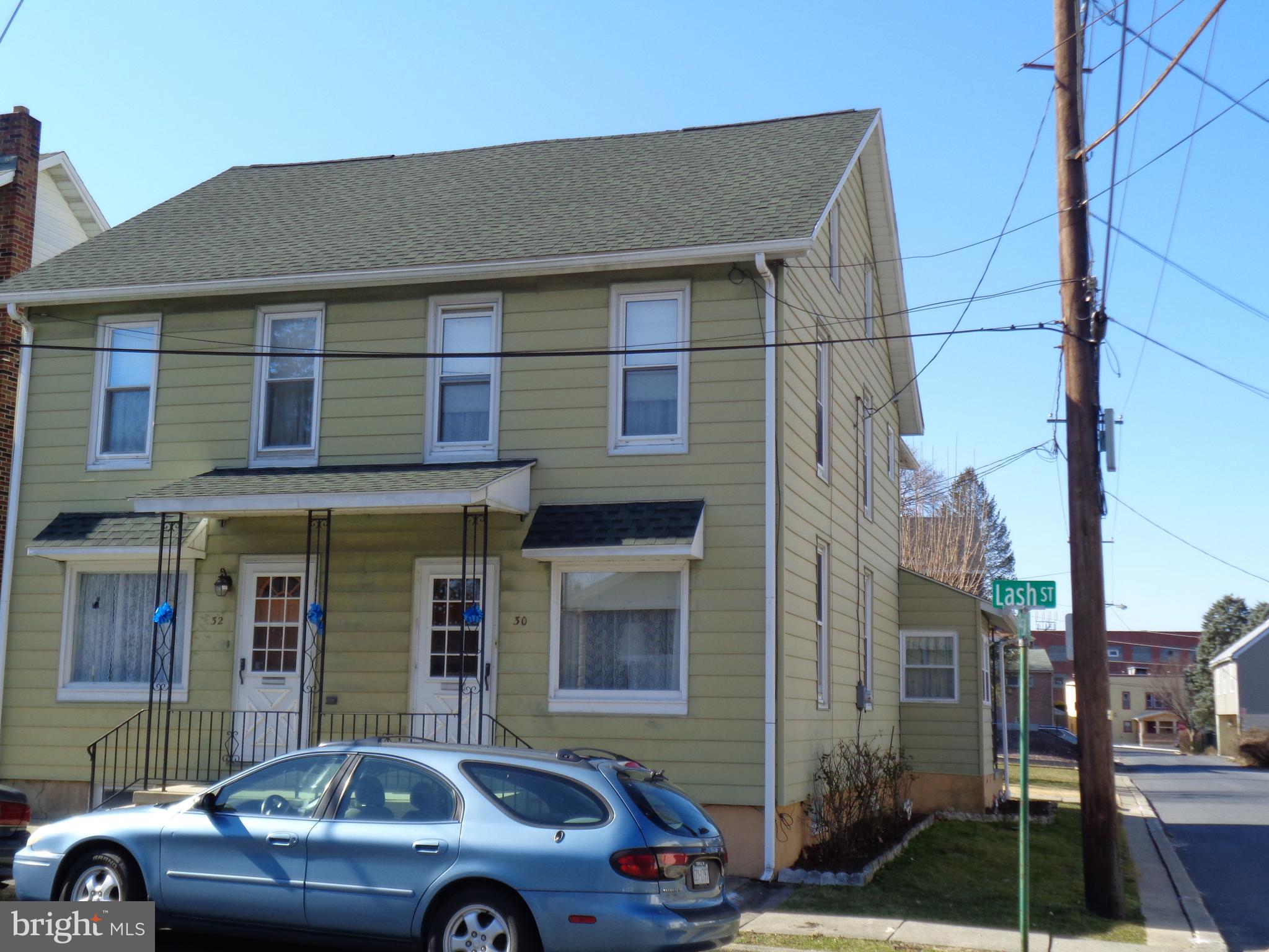 30 Lash Street Reading, PA 19607 - Photo 1 of 18 semi (right side, corner lot)