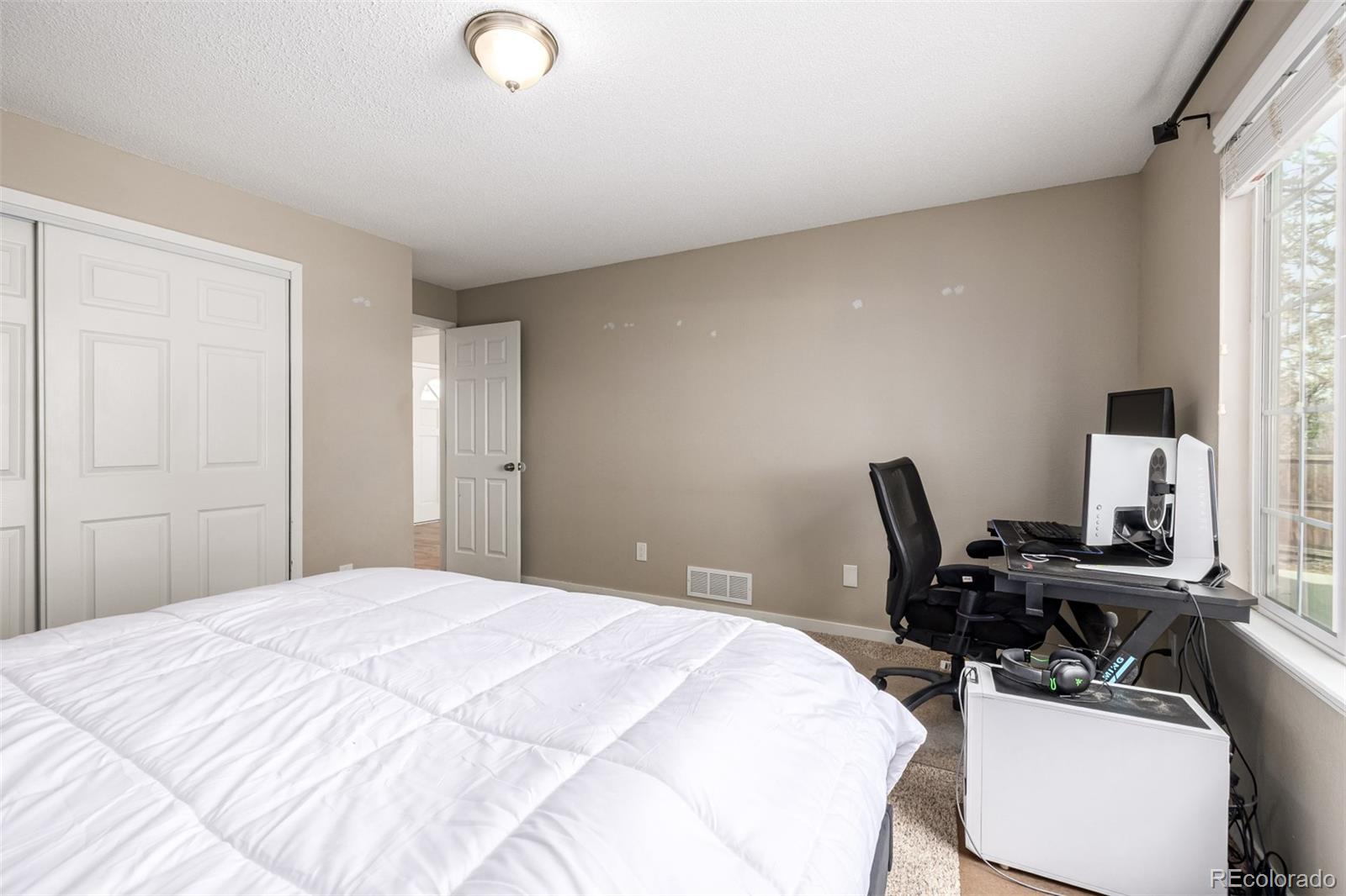 1116 South Rifle Circle Aurora, CO 80017 - Photo 16 of 47