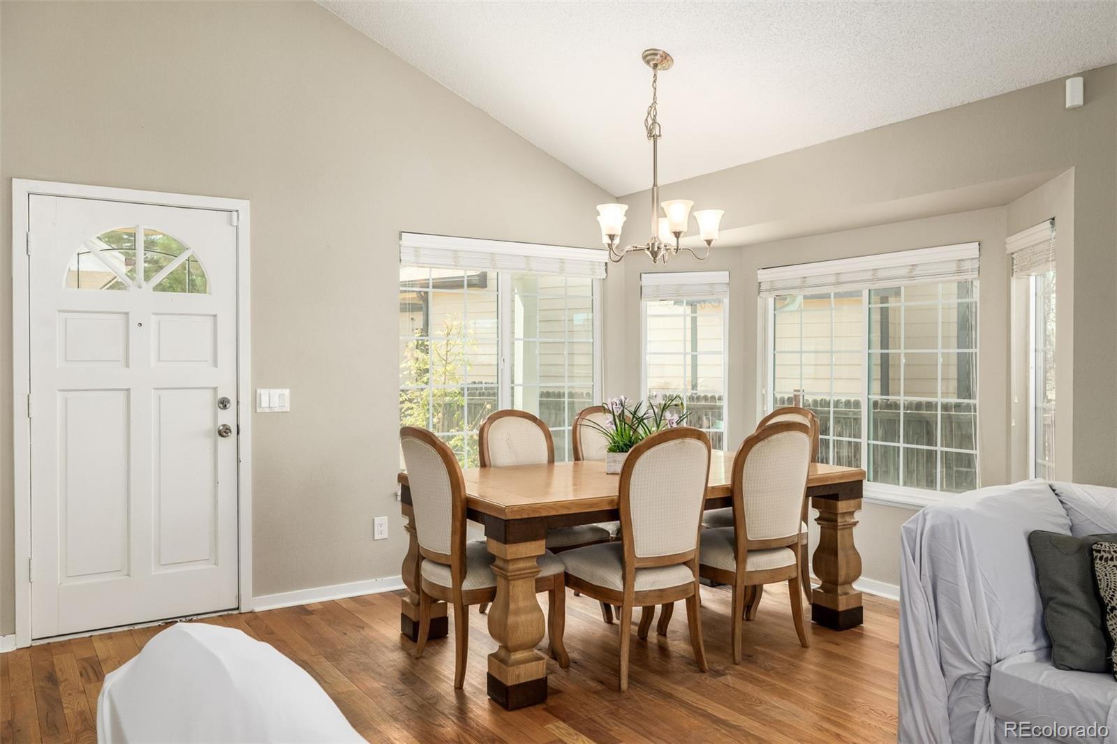 1116 South Rifle Circle Aurora, CO 80017 - Photo 8 of 47