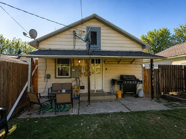 $250,000 | 767 North Sheridan Avenue, Sheridan, WY 82801