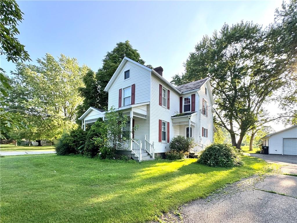 3282 Hann Hill Road Hermitage, PA 16148 - Photo 2 of 41 a front view of a house with garden